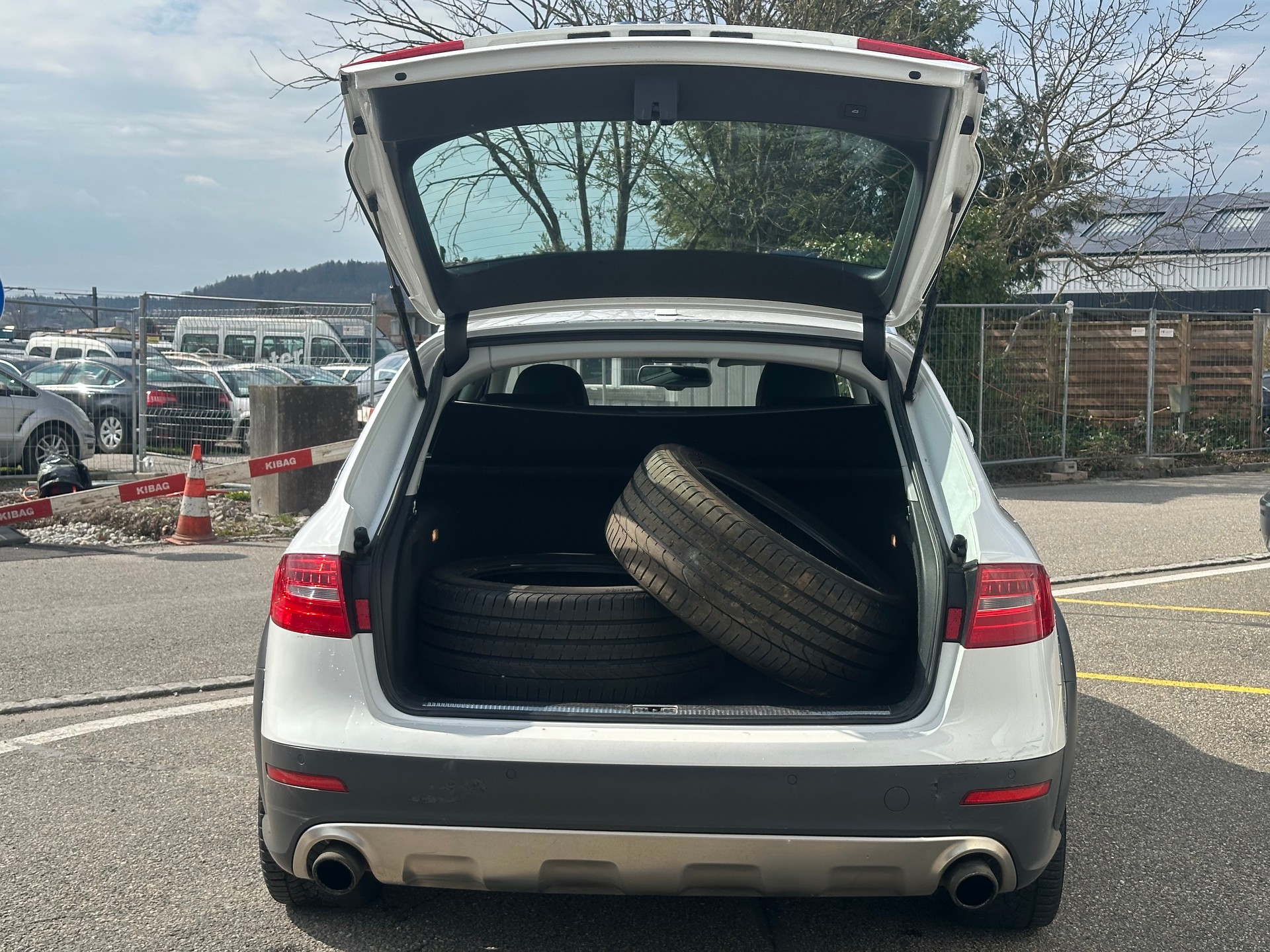 AUDI A4 allroad 2.0 TFSI quattro S-tronic-image-8