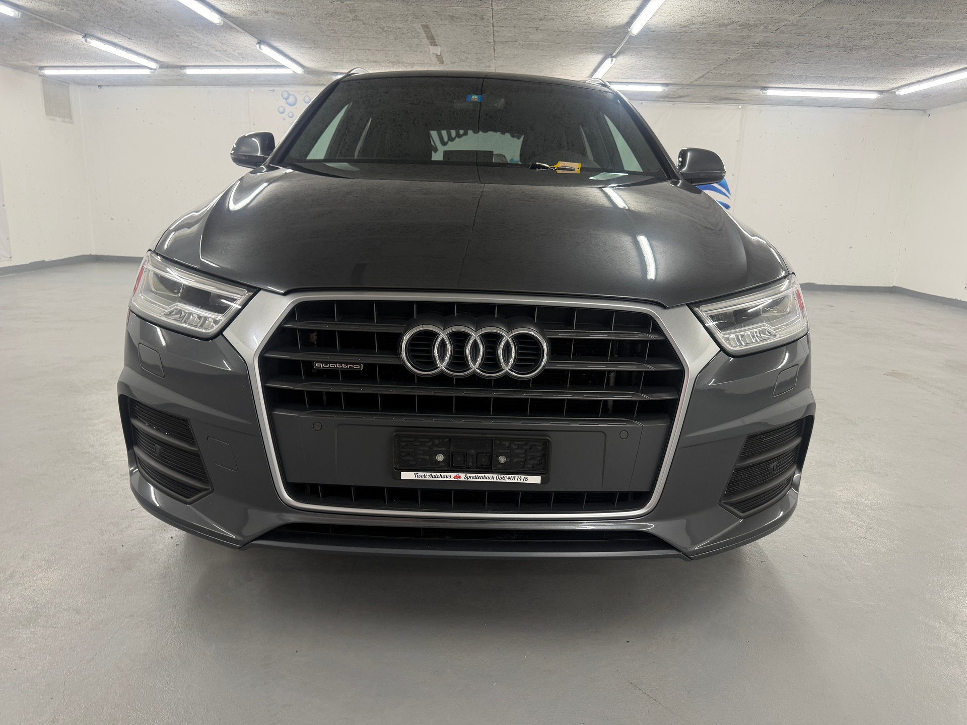 AUDI Q3 2.0 TDI sport quattro S-tronic-showroom-element-2