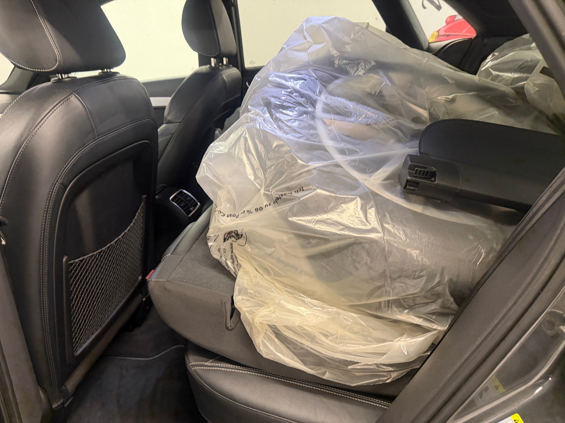 AUDI Q3 2.0 TDI sport quattro S-tronic-image-14