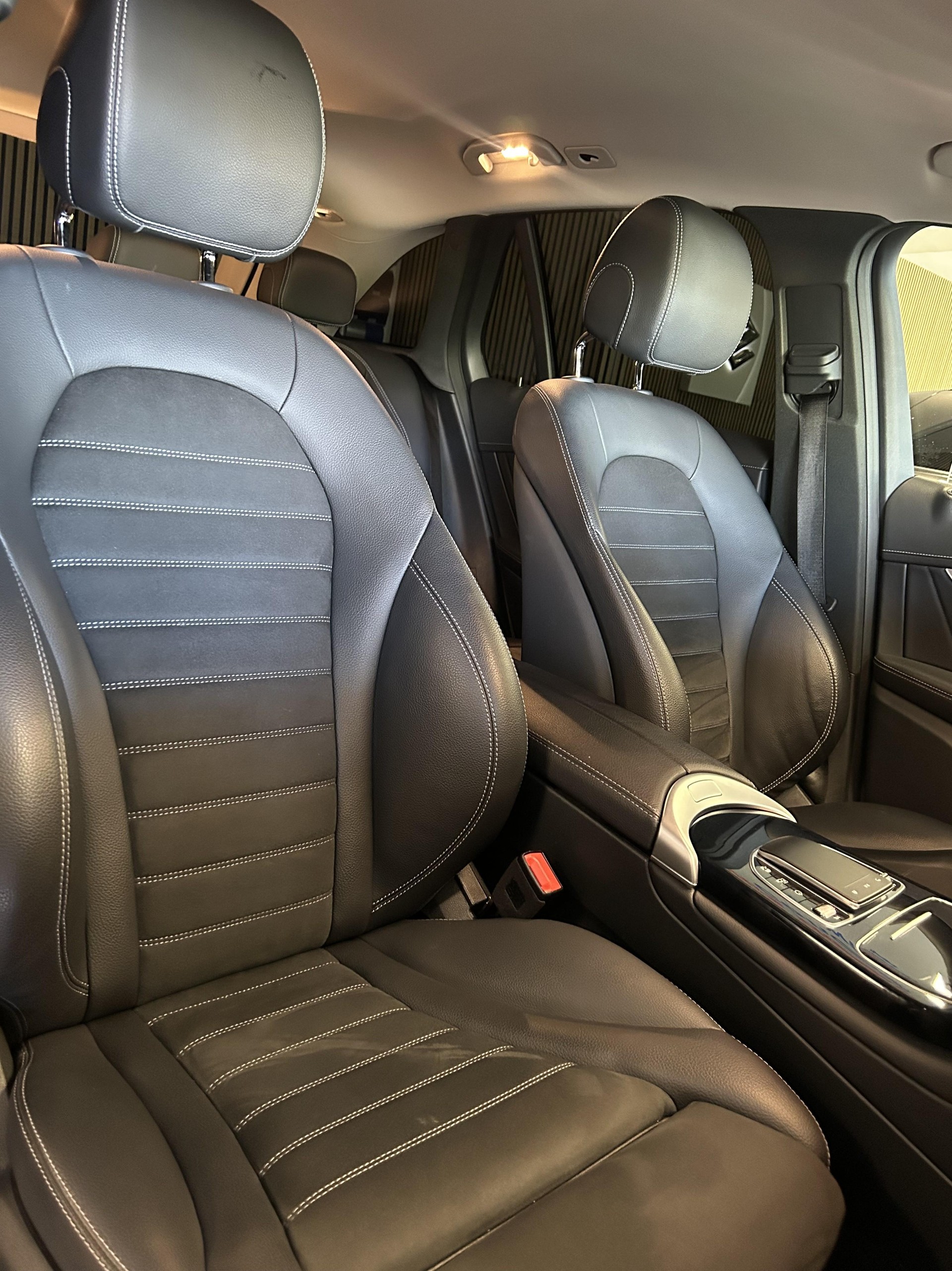 MERCEDES-BENZ GLC 220 d AMG Line 4m-image-18