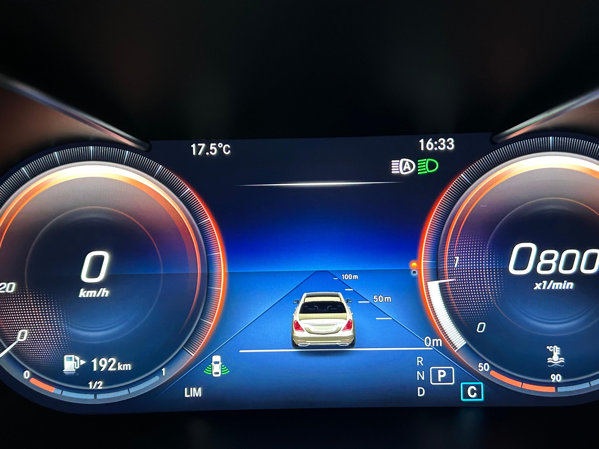 MERCEDES-BENZ GLC 220 d AMG Line 4m-image-9