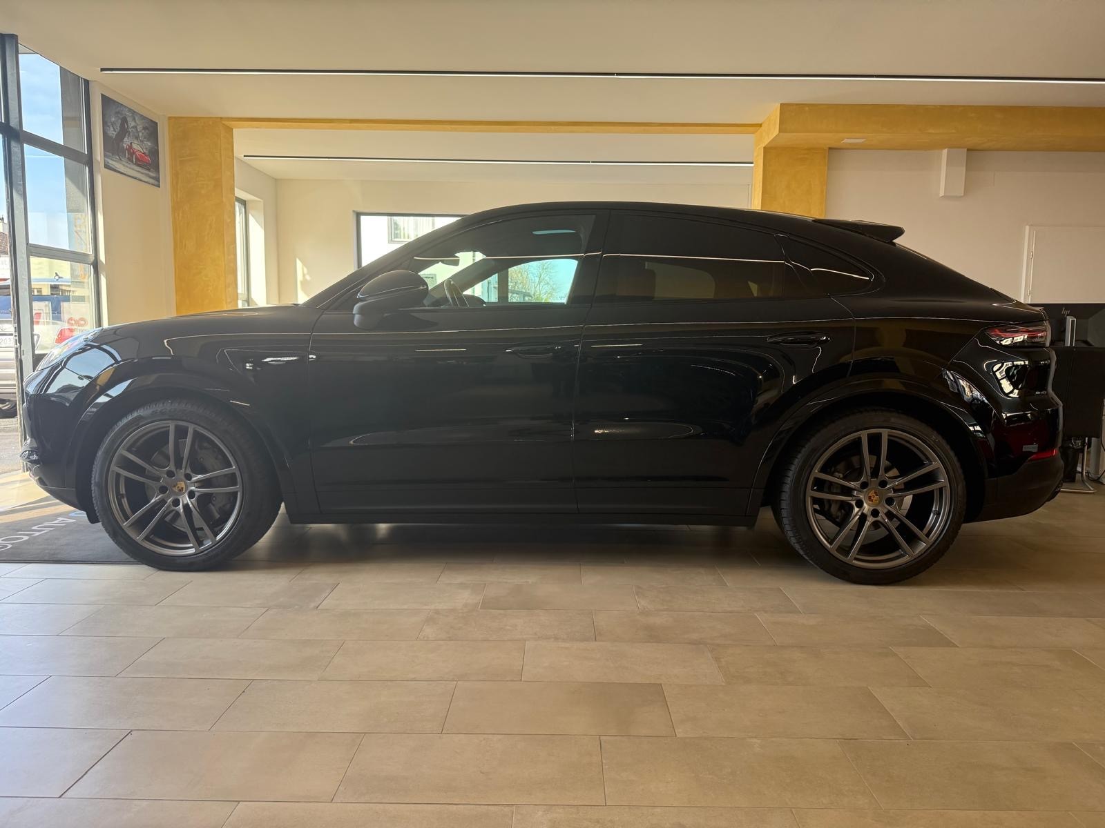 PORSCHE Cayenne S Coupé-image-3