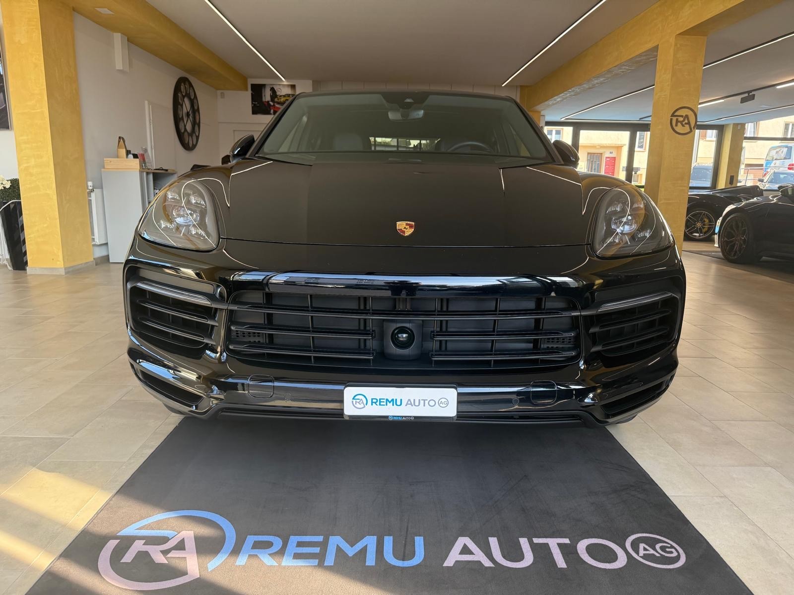 PORSCHE Cayenne S Coupé-image-1