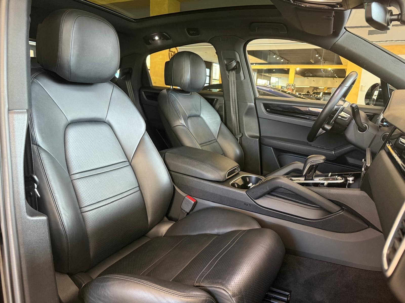 PORSCHE Cayenne S Coupé-image-11
