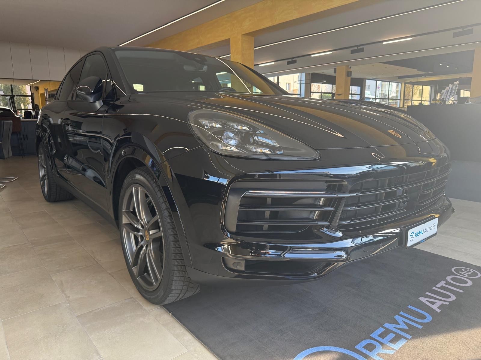 PORSCHE Cayenne S Coupé-image-0