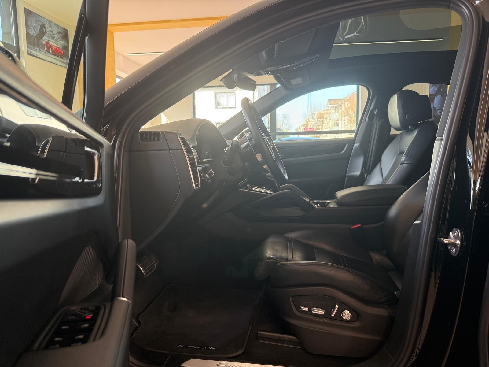 PORSCHE Cayenne S Coupé-image-14