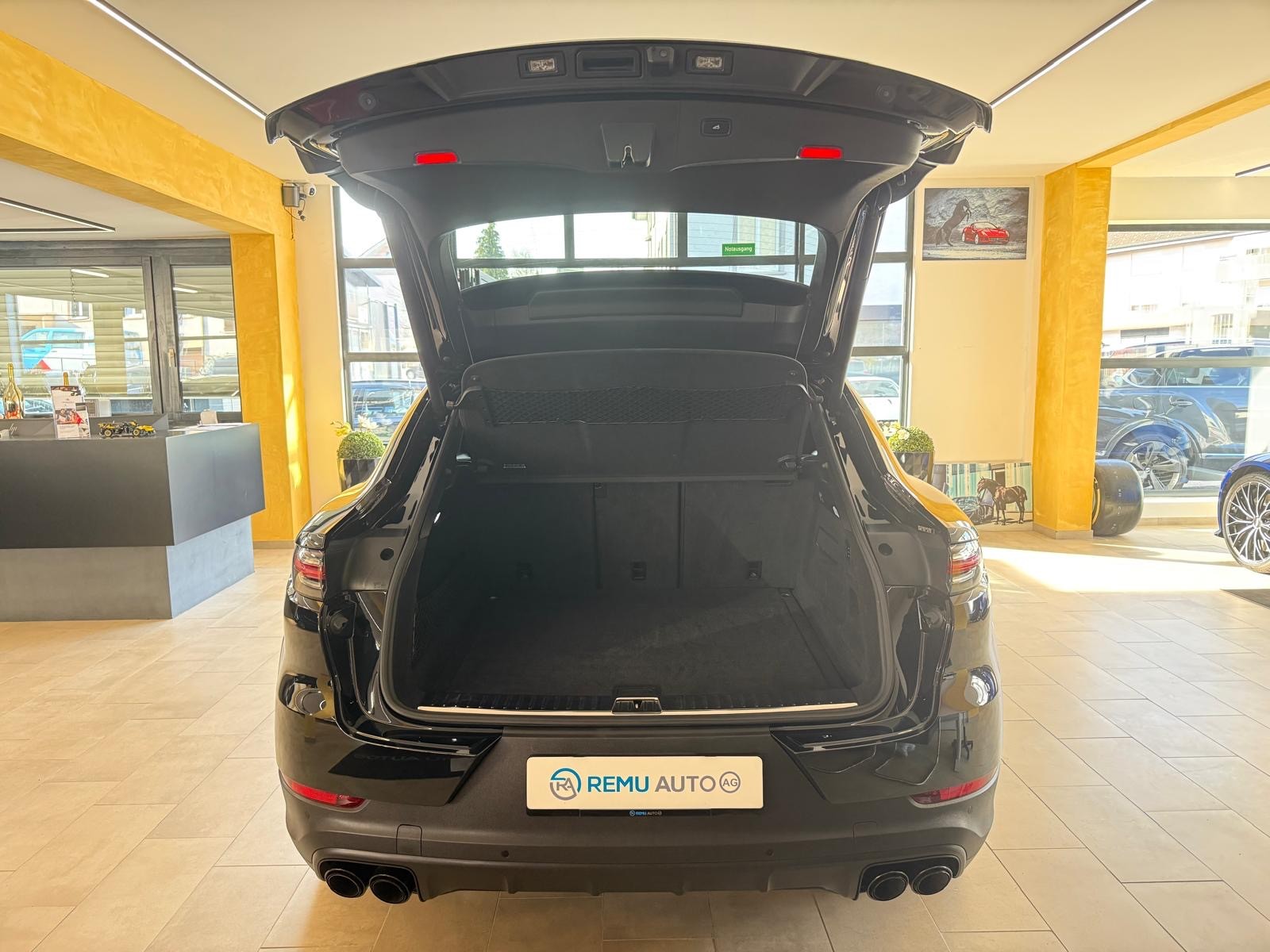 PORSCHE Cayenne S Coupé-image-6