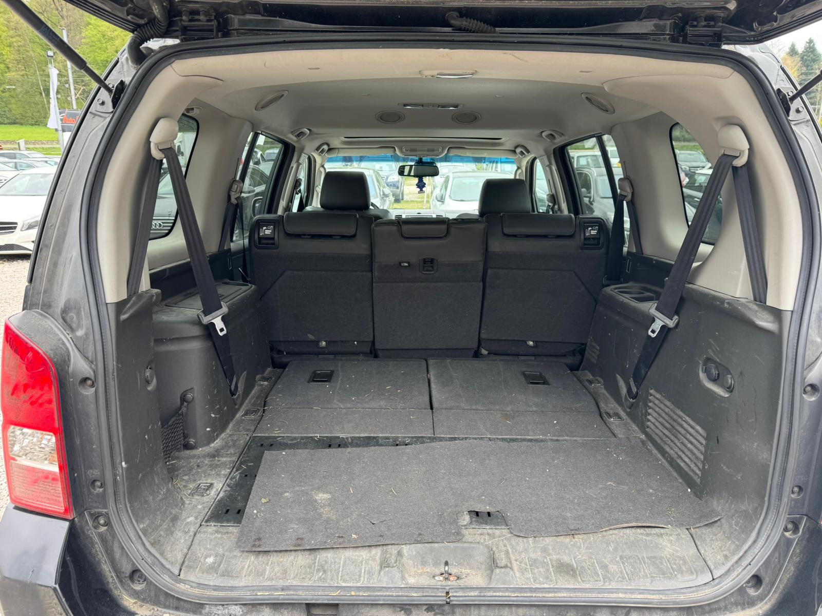NISSAN Pathfinder 2.5 dCi LE-image-6