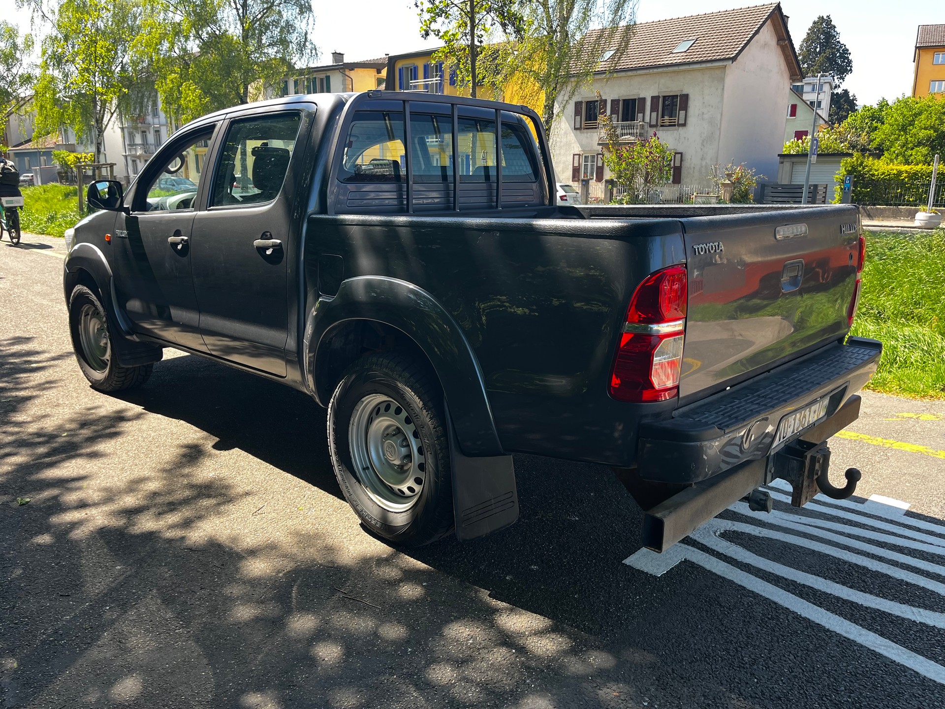 TOYOTA Hilux 2.5D 4WD Double Cab Luna-image-7