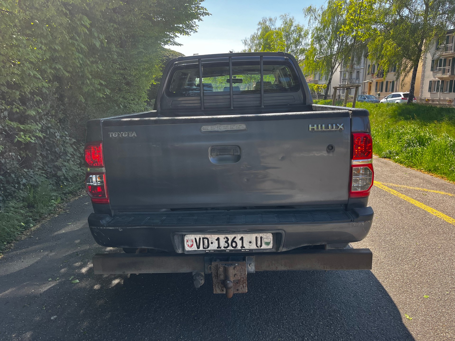TOYOTA Hilux 2.5D 4WD Double Cab Luna-image-3
