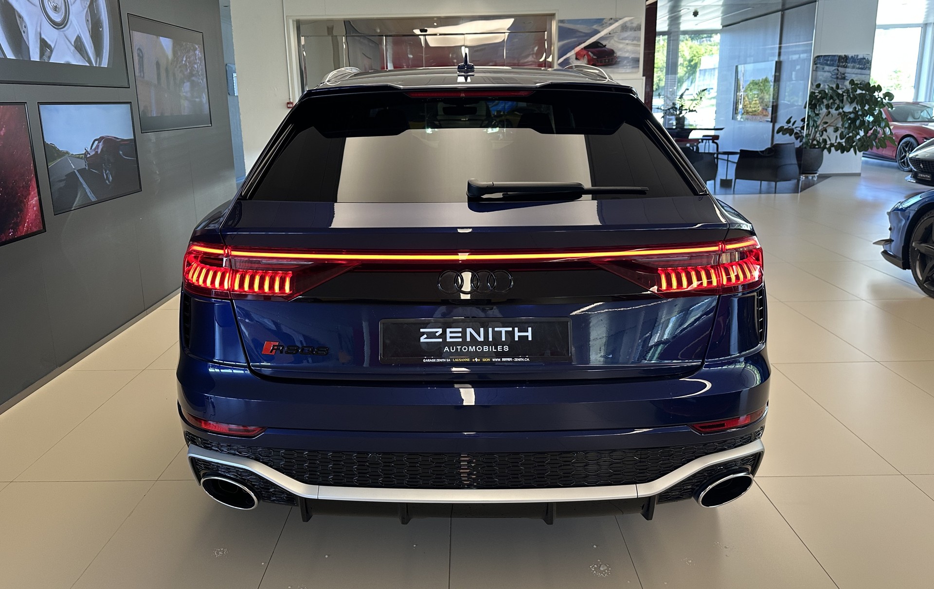 AUDI RSQ8 quattro tiptronic-image-5