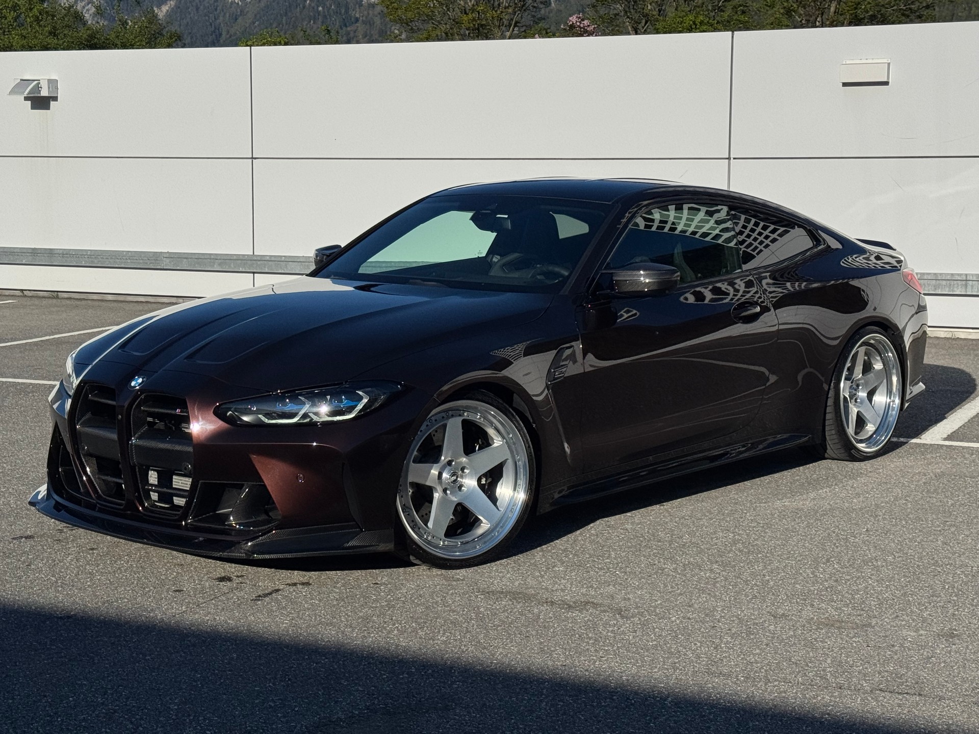 BMW M4 Coupé Competition Individual Macadamia Braun Werksgarantie bis 01.2029-image-1