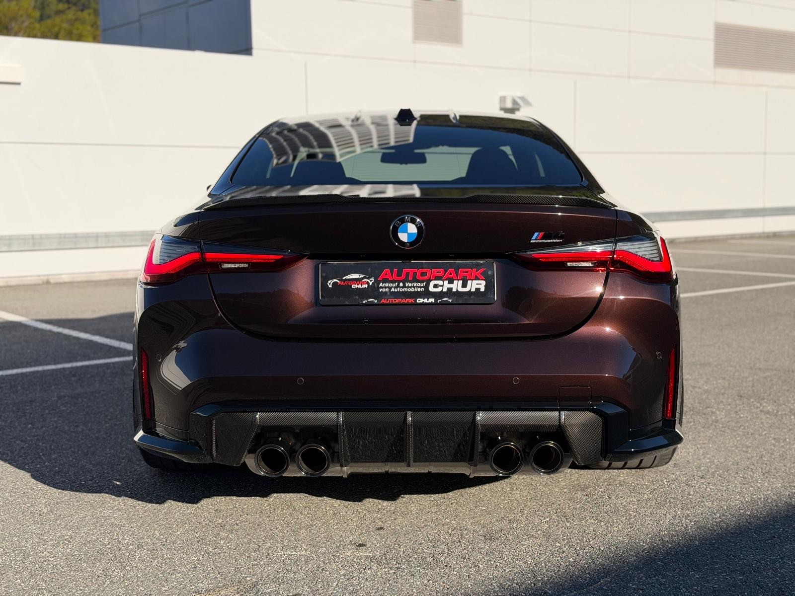 BMW M4 Coupé Competition Individual Macadamia Braun Werksgarantie bis 01.2029-image-3