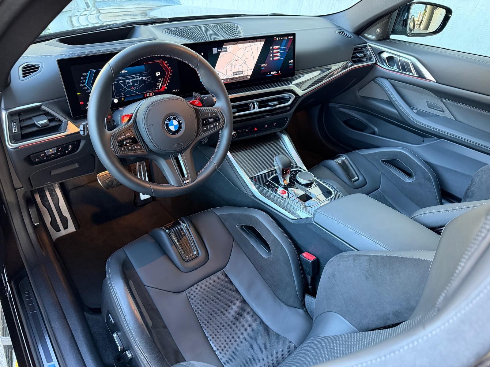 BMW M4 Coupé Competition Individual Macadamia Braun Werksgarantie bis 01.2029-image-10