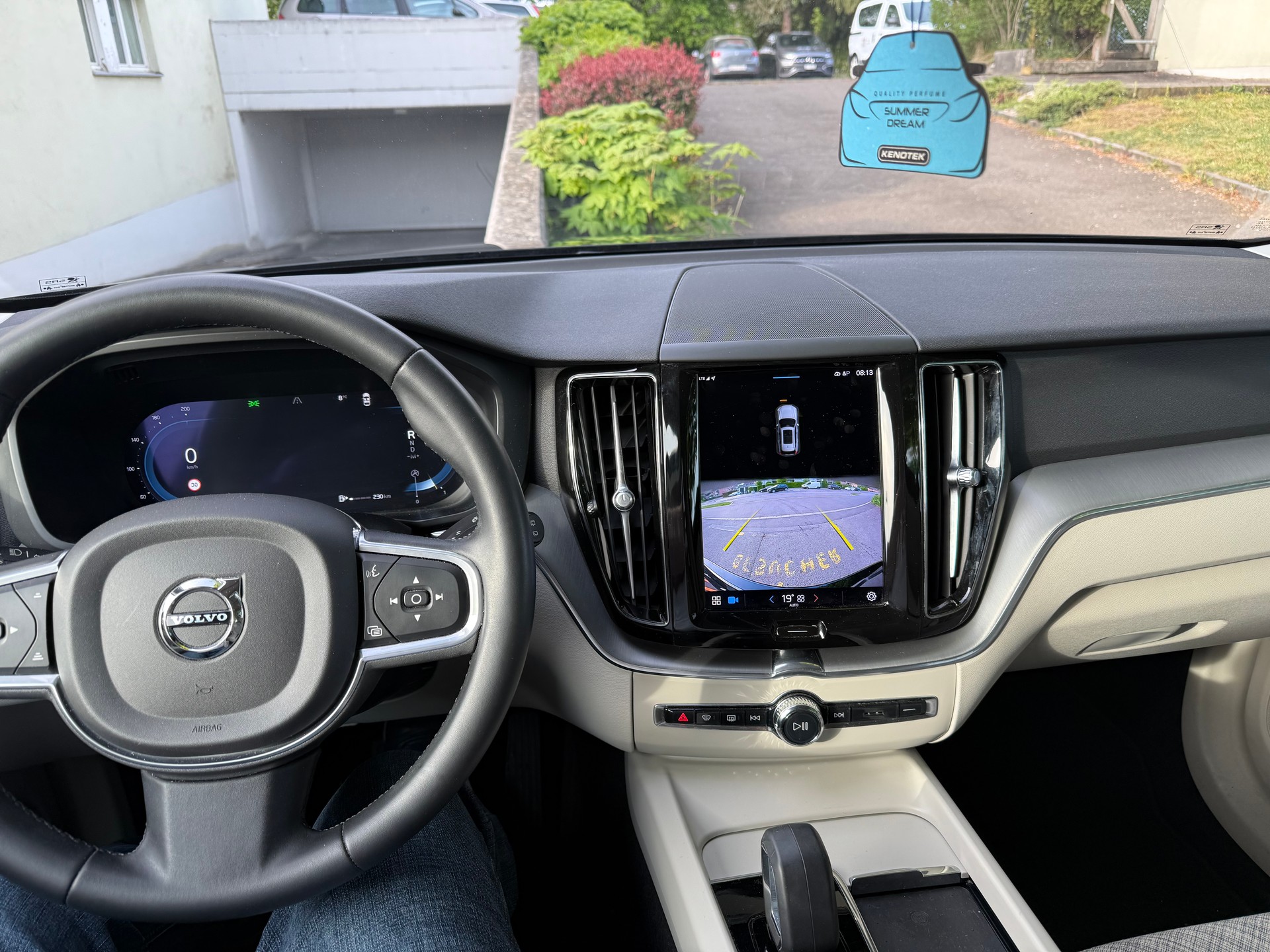 VOLVO XC60 B4 Diesel Mild Hybrid AWD Core Geartronic-image-9