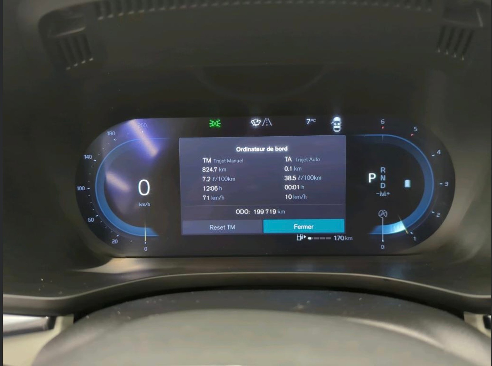 VOLVO XC60 B4 Diesel Mild Hybrid AWD Core Geartronic-image-10