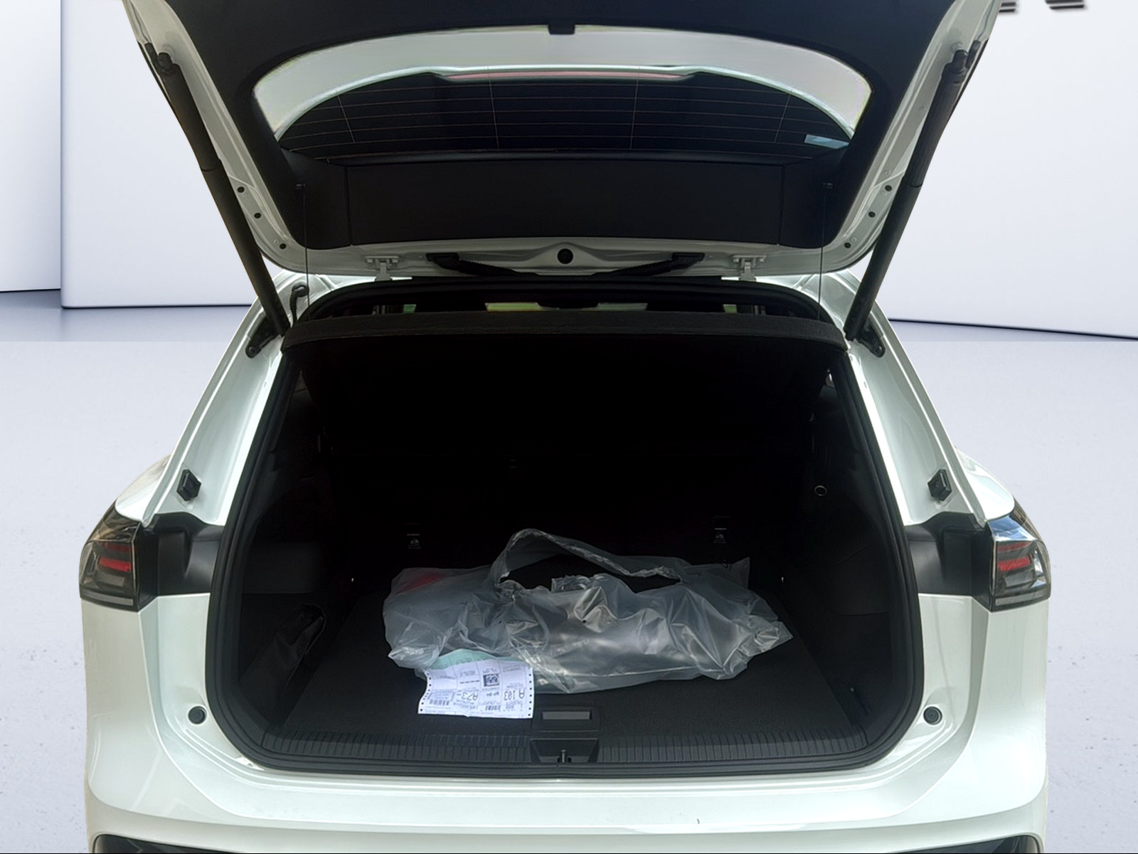 VW Tiguan 2.0 TSI DSG R-Line United 4Motion-image-8