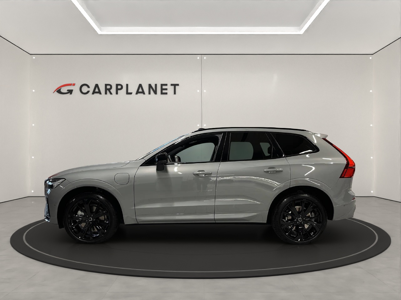 VOLVO XC60 2.0 T6 TE Black Edition eAWD-image-2