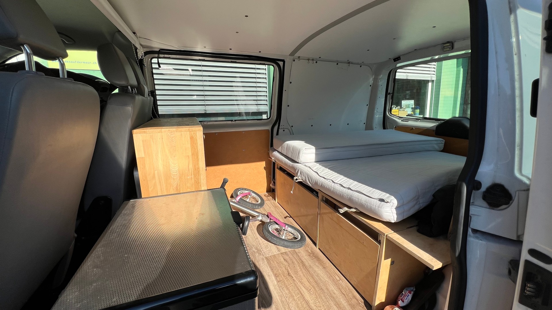 VW T5 - Campervan-image-3