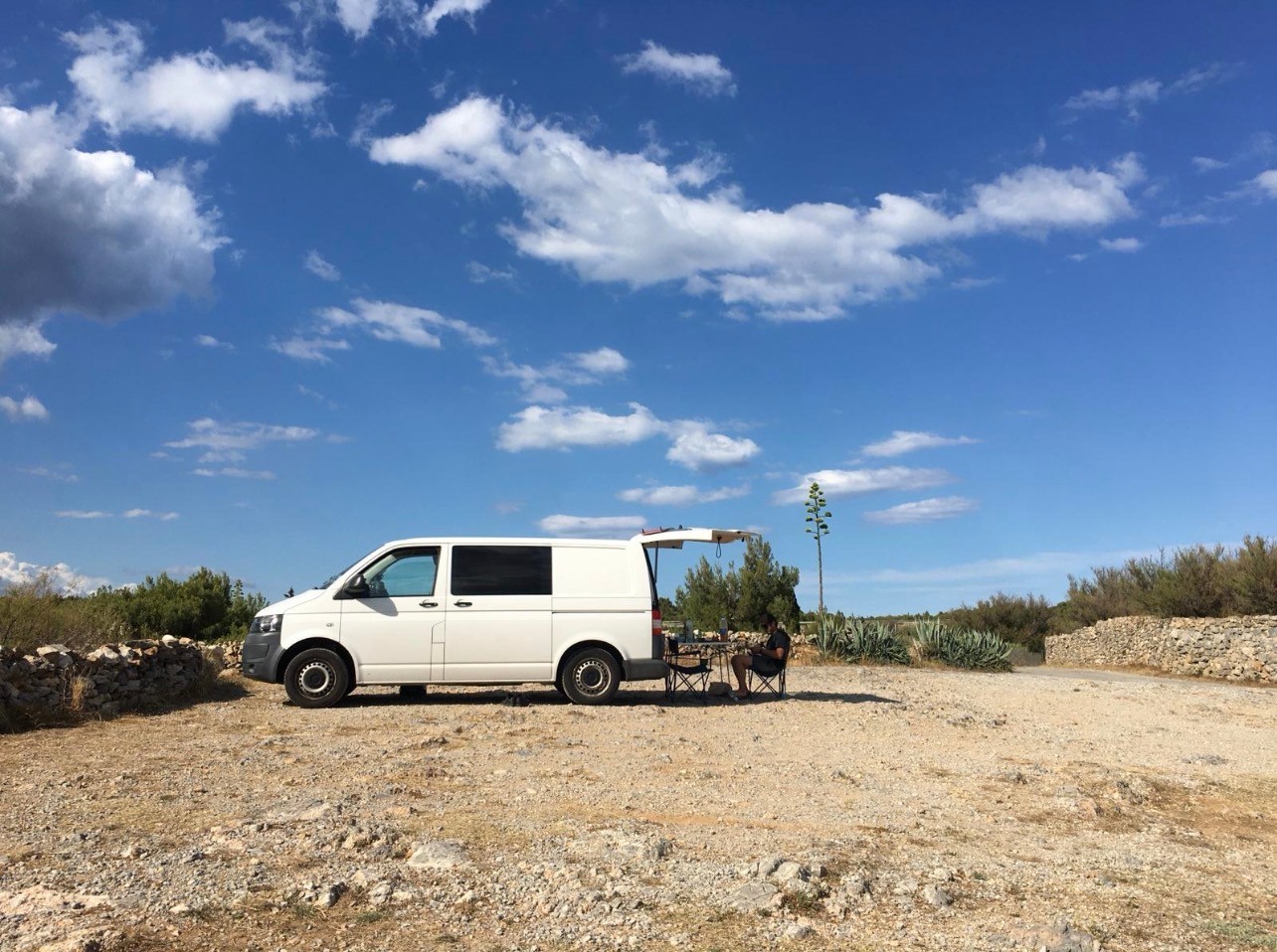 VW T5 - Campervan-image-0