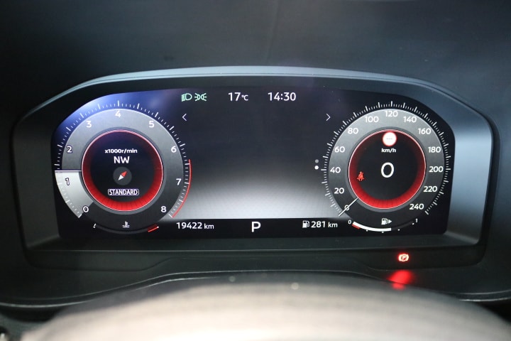 NISSAN Juke 1.0 DIG-T N-Connecta DCT-image-27