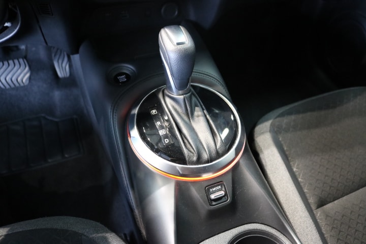NISSAN Juke 1.0 DIG-T N-Connecta DCT-showroom-element-2