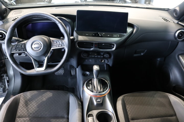 NISSAN Juke 1.0 DIG-T N-Connecta DCT-showroom-element-1