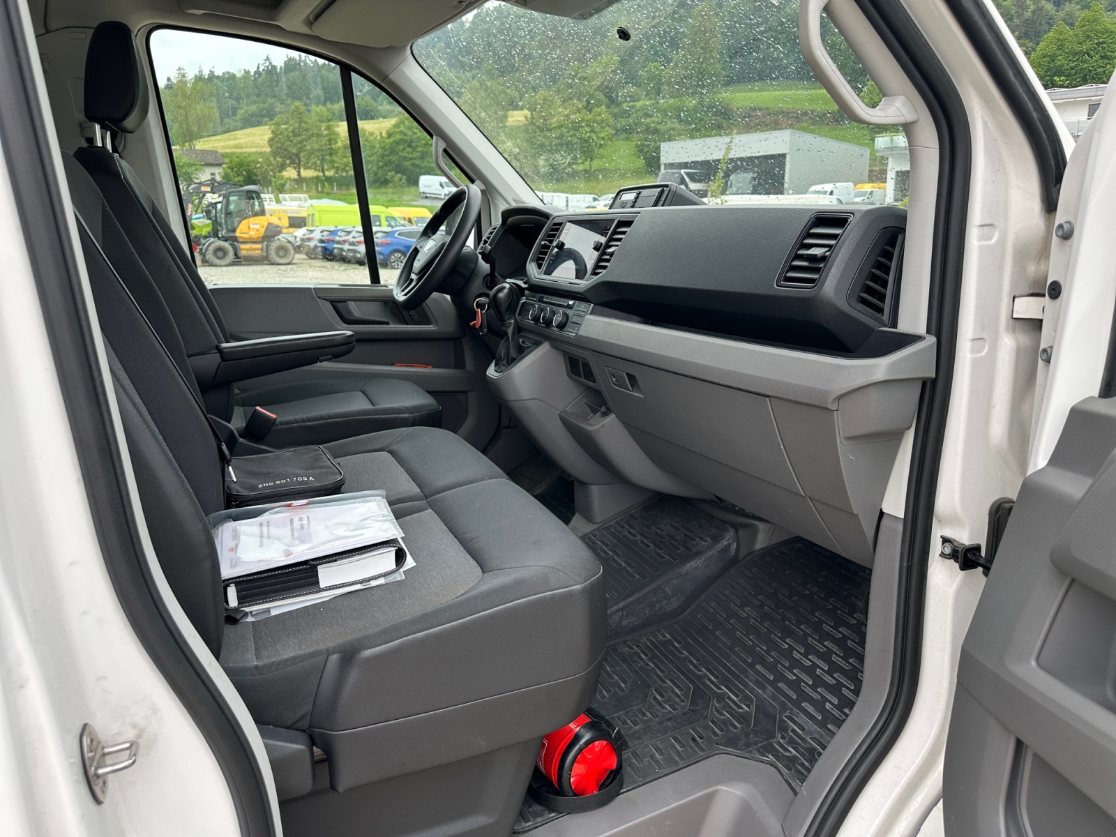 MAN TGE 3.180 Koffer / Hebebühne / AHK-image-9