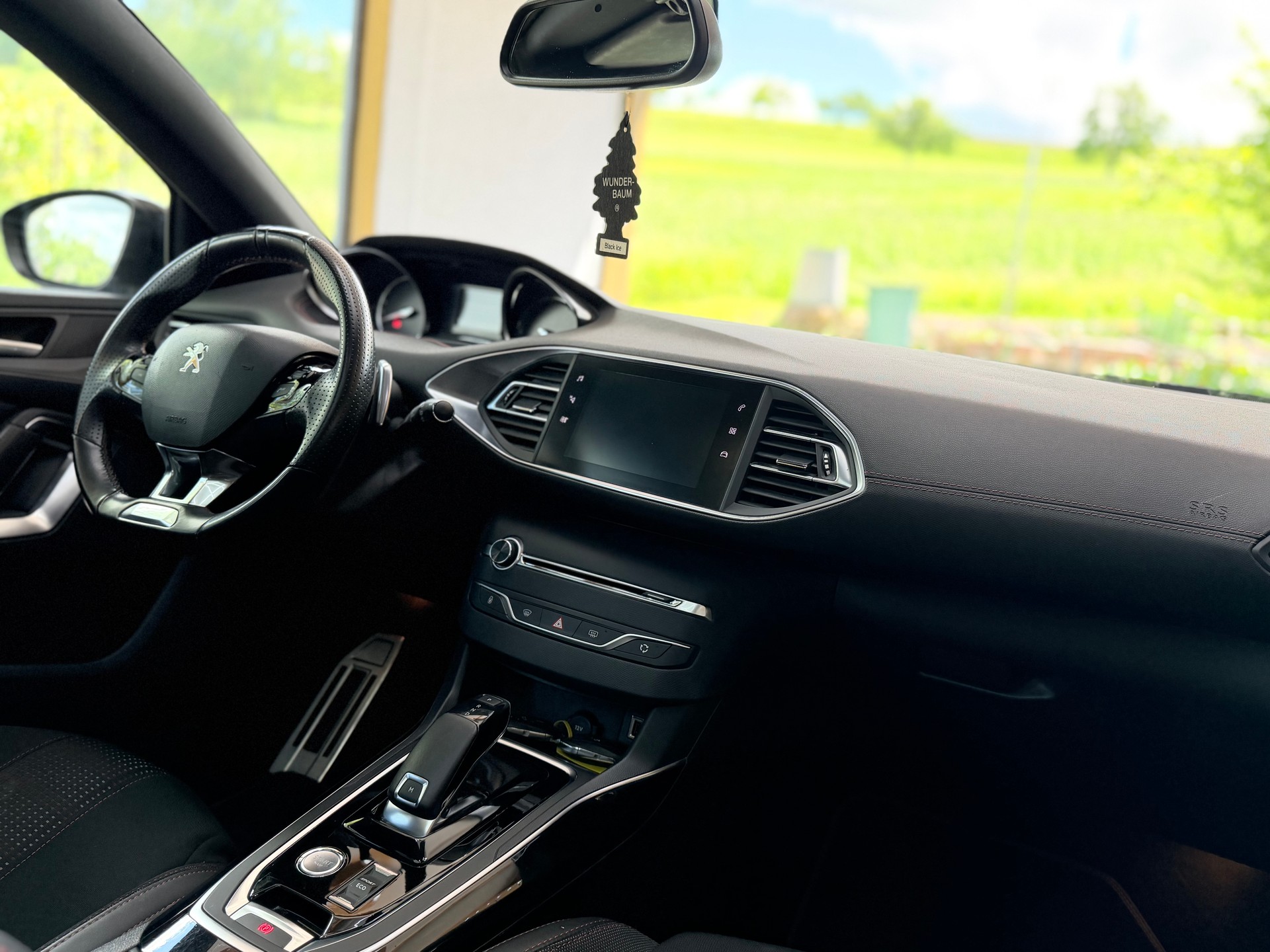 PEUGEOT 308 1.2 Pure Tech GT Line EAT8-image-7