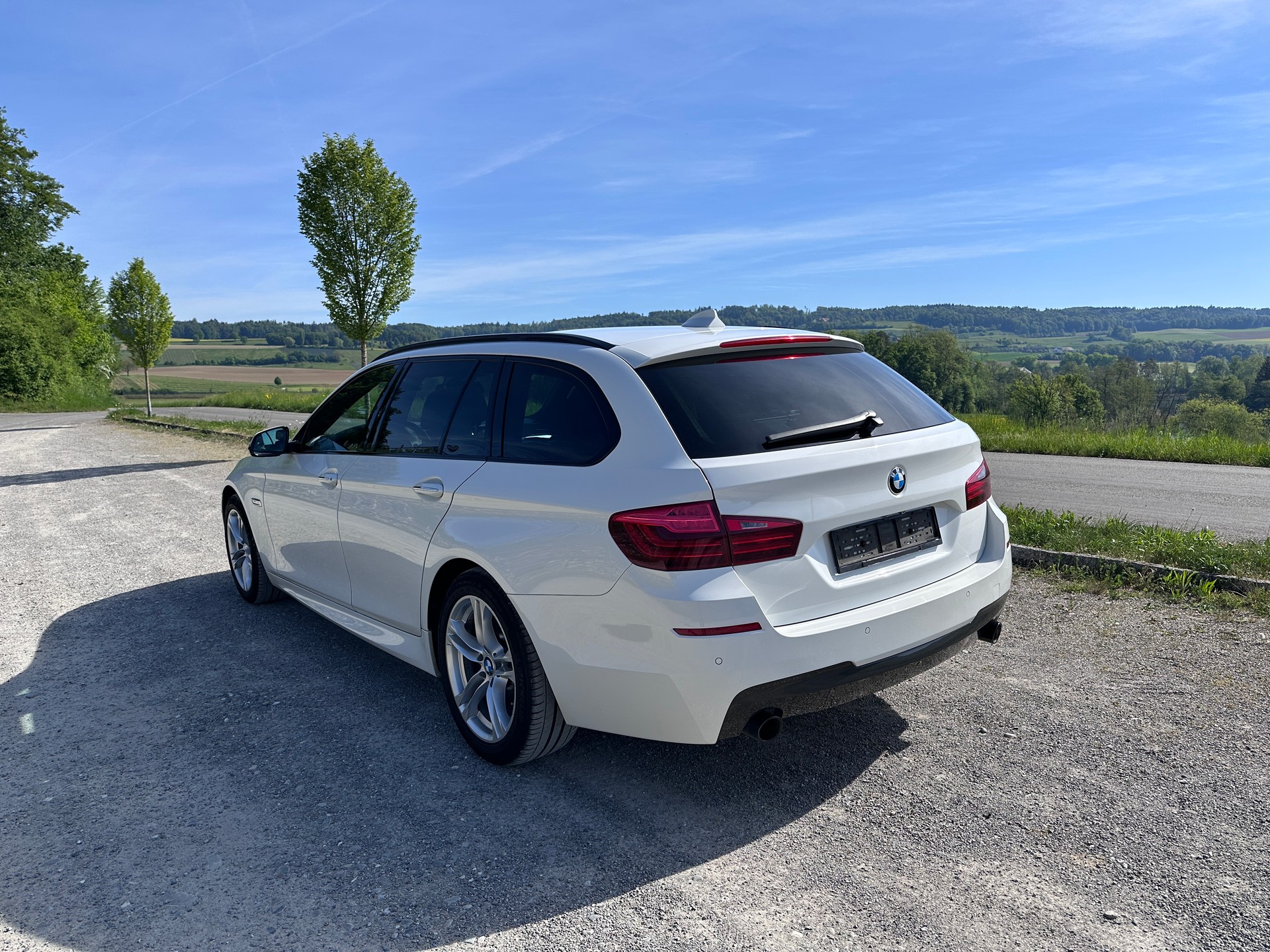BMW 535d xDrive Touring M-Sport-image-4