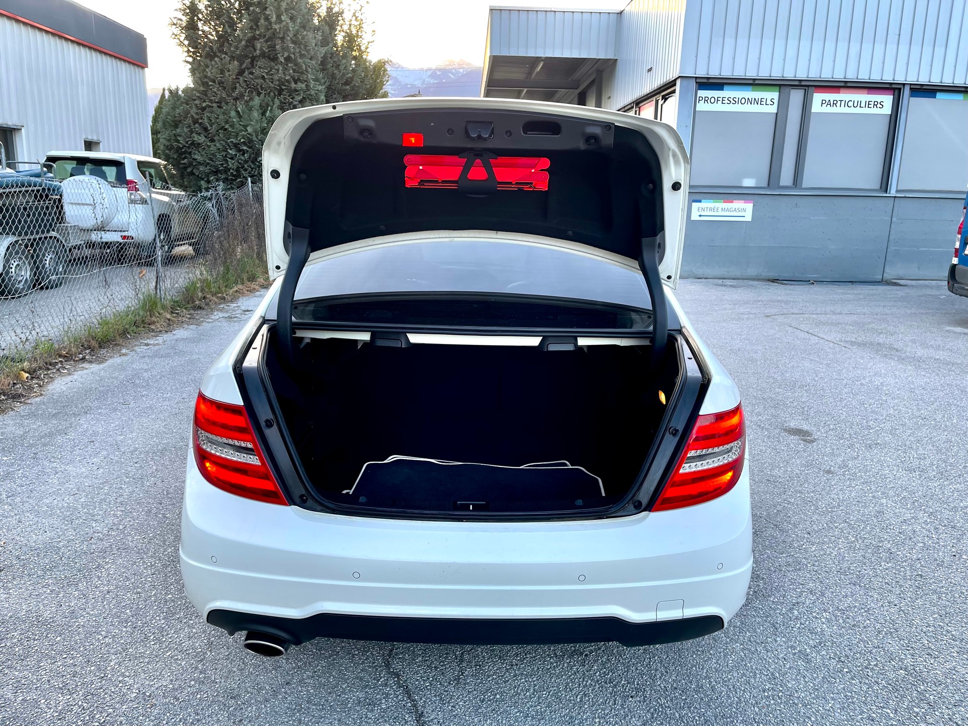 MERCEDES-BENZ C 250 CDI Elégance 4Matic 7G-Tronic-image-5