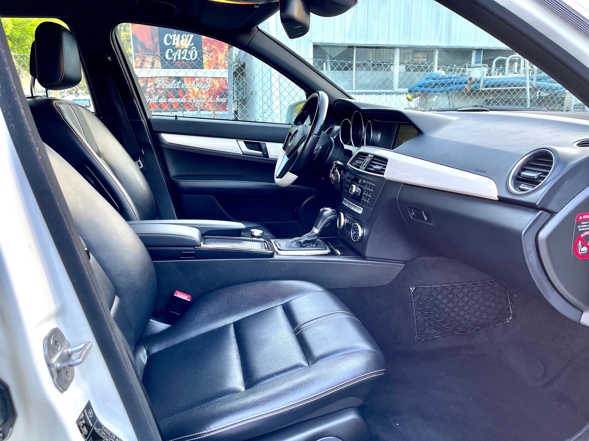 MERCEDES-BENZ C 250 CDI Elégance 4Matic 7G-Tronic-image-18