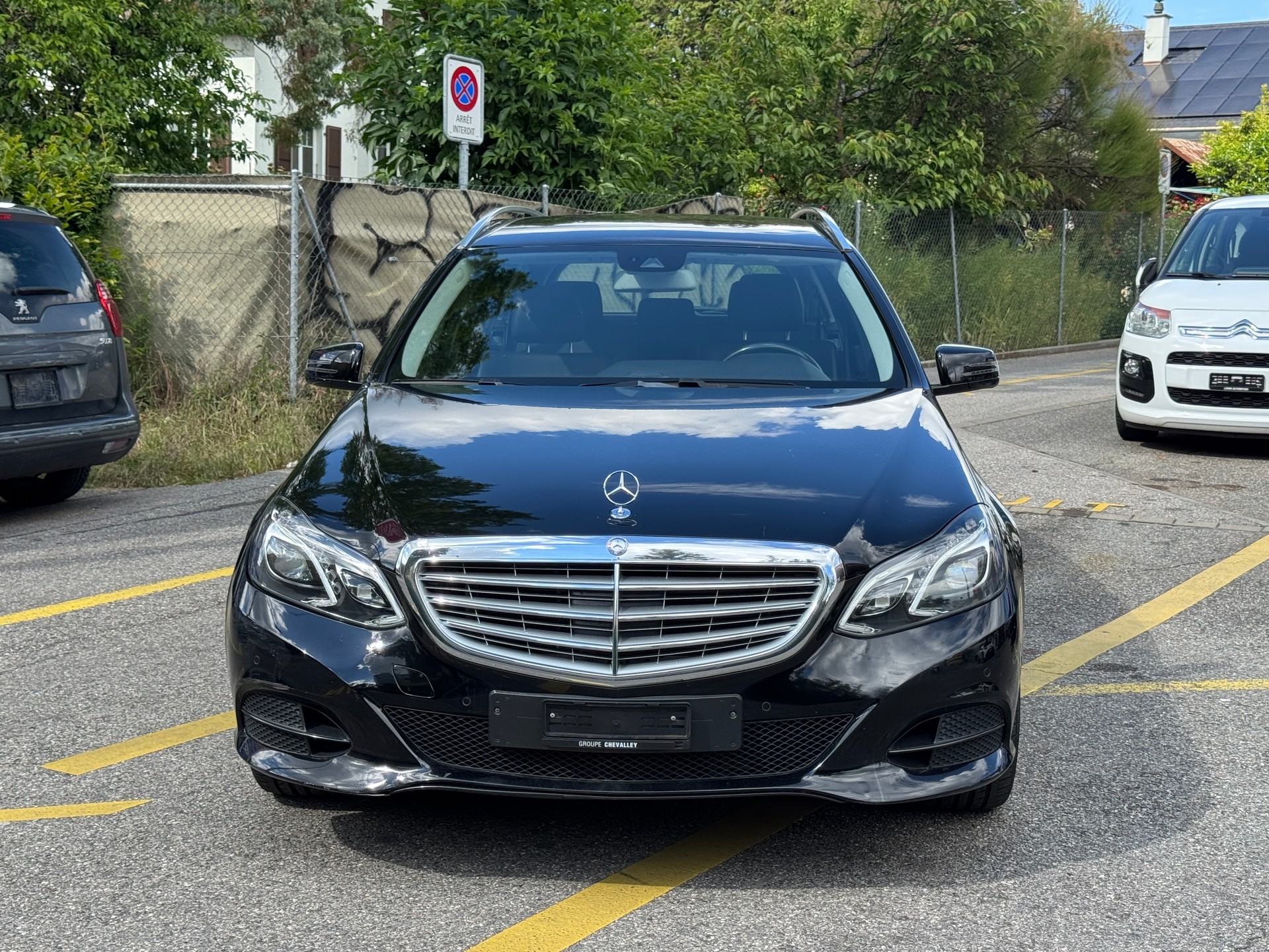 MERCEDES-BENZ E 220 BlueTEC-image-0