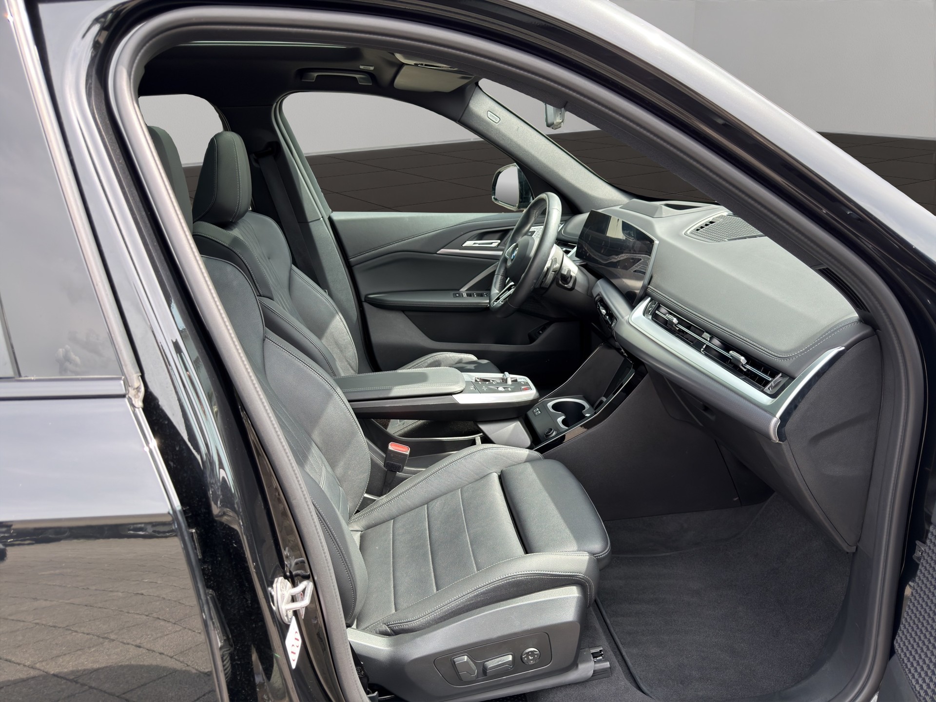 BMW X1 xDrive 20d 48V M Sport-image-18