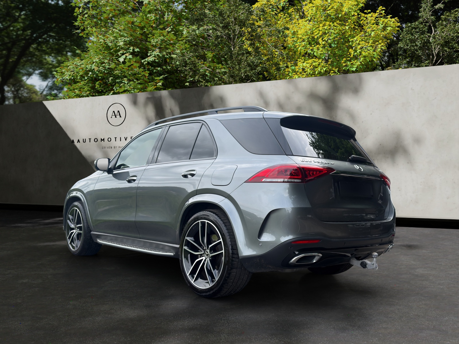 MERCEDES-BENZ GLE 350 de 4Matic AMG Line 9G-Tronic-showroom-element-3