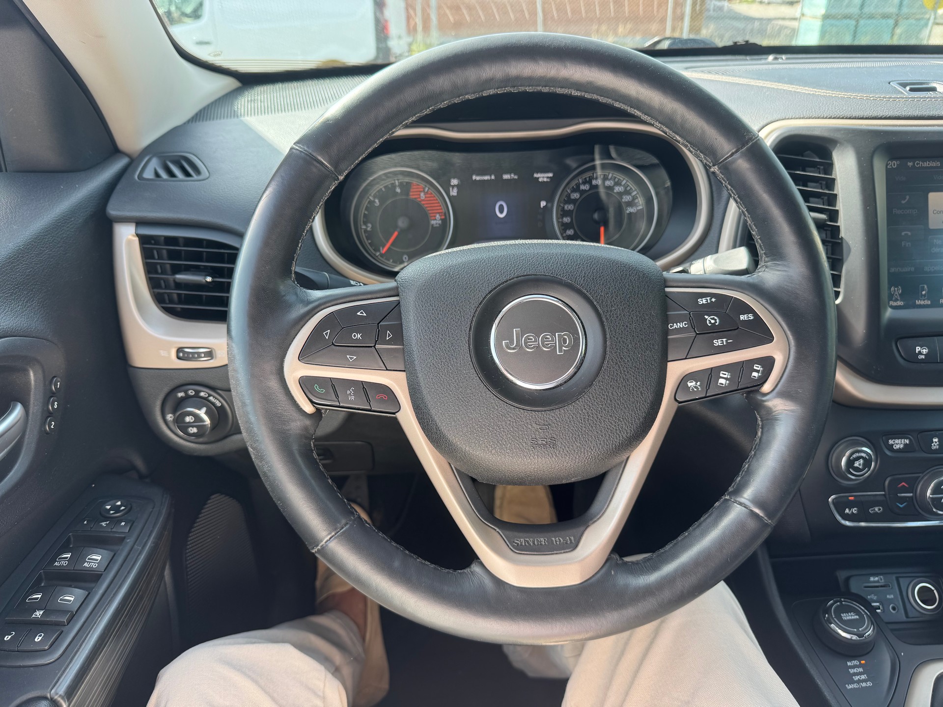 JEEP Cherokee 2.2TD Limited AWD 9ATX-image-10