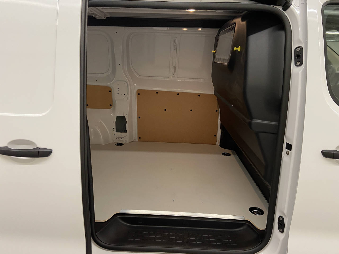 OPEL Vivaro Cargo 1.5 D 120 S/S-image-10