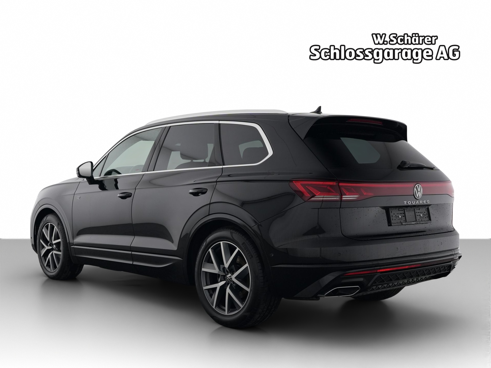 VW Touareg 3.0 TDI R-Line Tiptronic-image-2