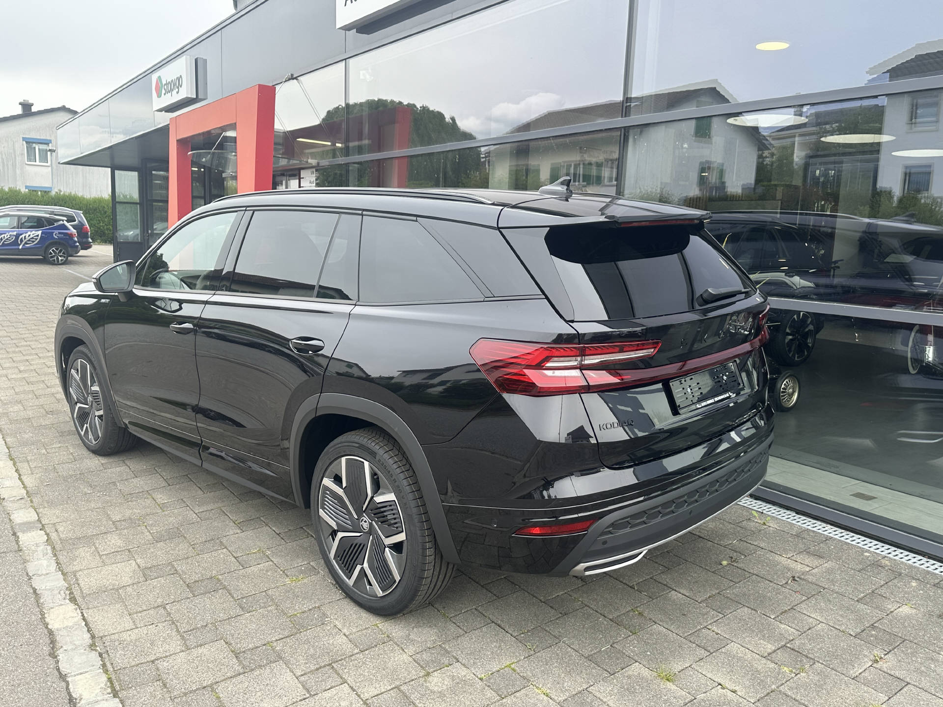 SKODA Kodiaq 2.0 TSI SportLine-image-3