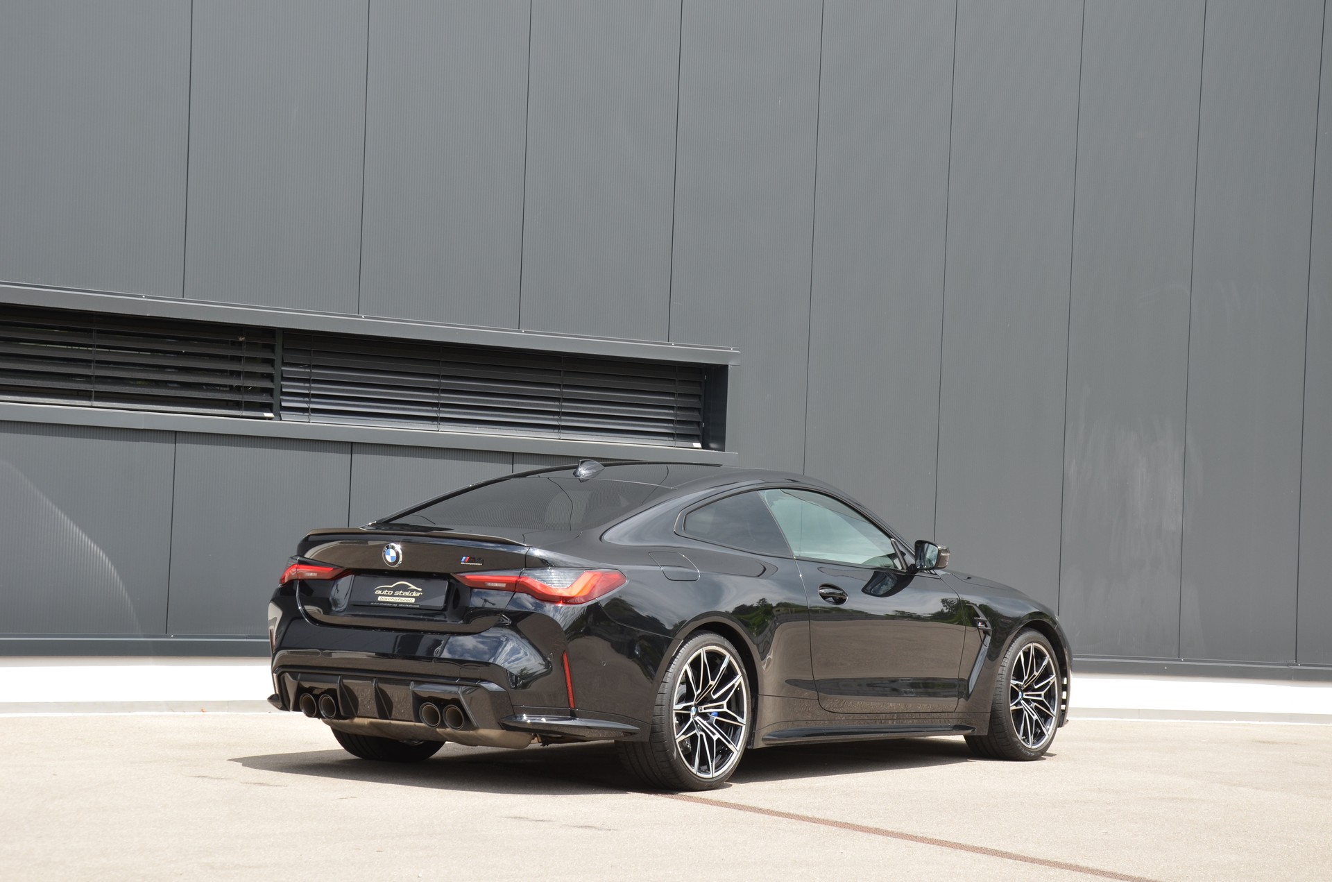 BMW M4 Coupé Competition M xDrive-showroom-element-2