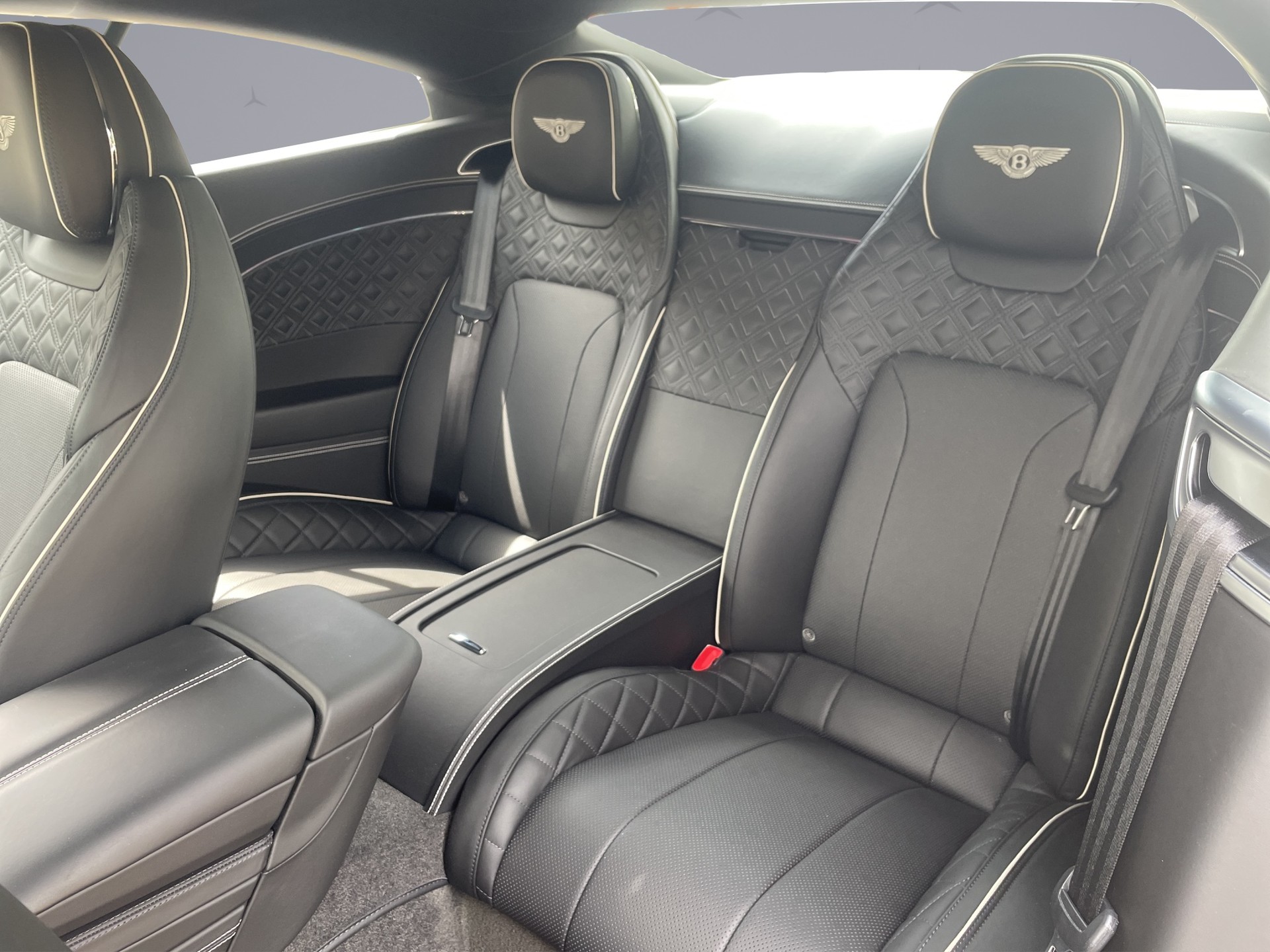 BENTLEY Continental GT 4.0 V8 "100 Years Edition"-image-21
