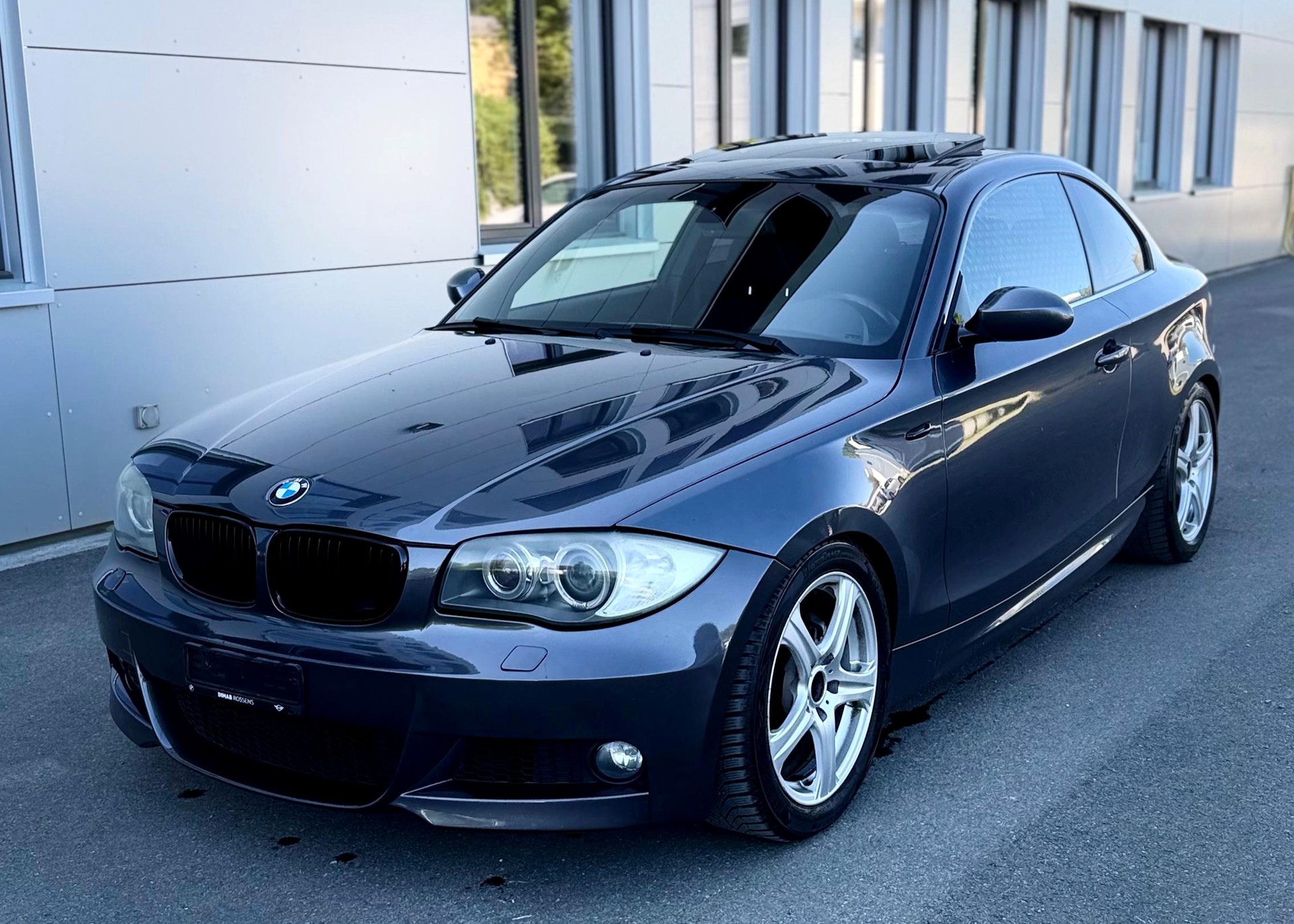 BMW 123d Coupé M-Sportpaket (CH)-image-0