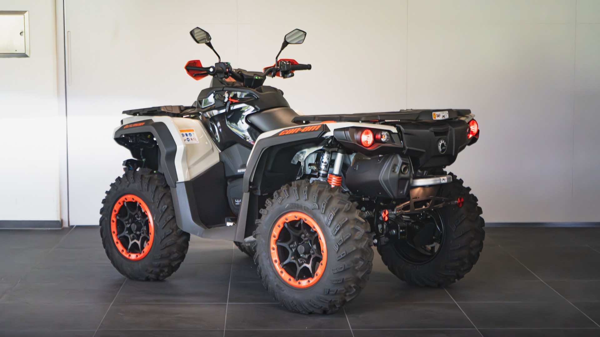 CAN-AM X XC 1000 T ABS-showroom-element-3
