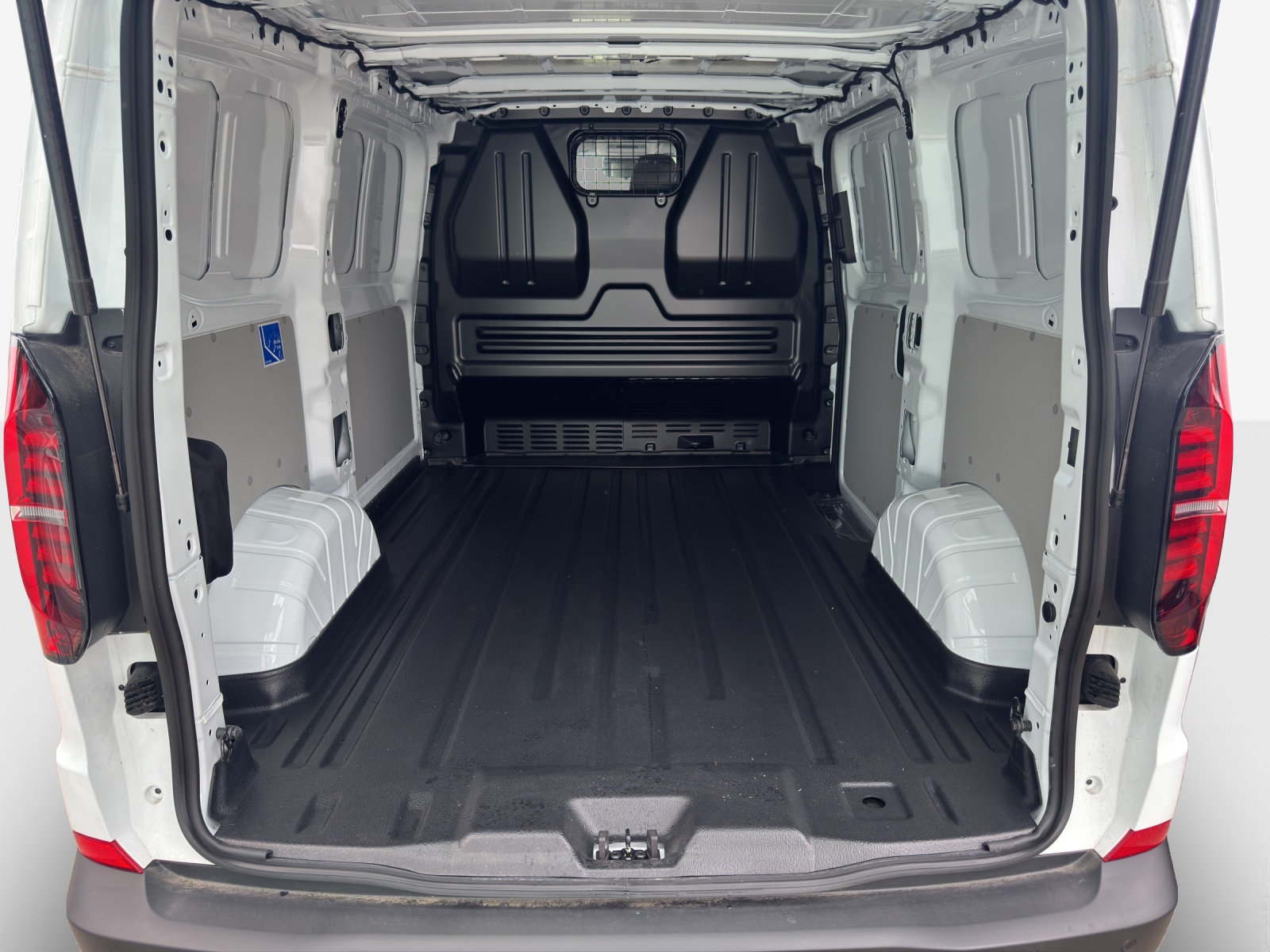 VW e-Transporter 70 kWh-image-11