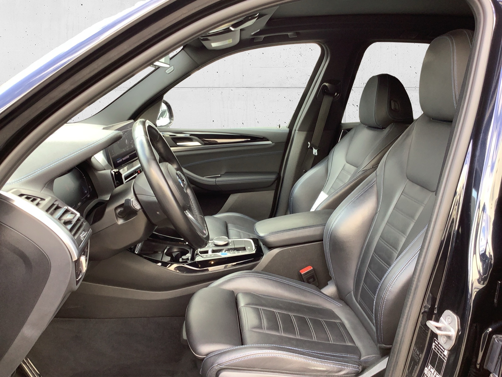 BMW iX3 Impressive-image-12