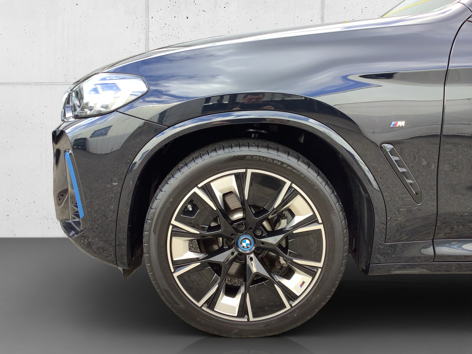 BMW iX3 Impressive-image-11