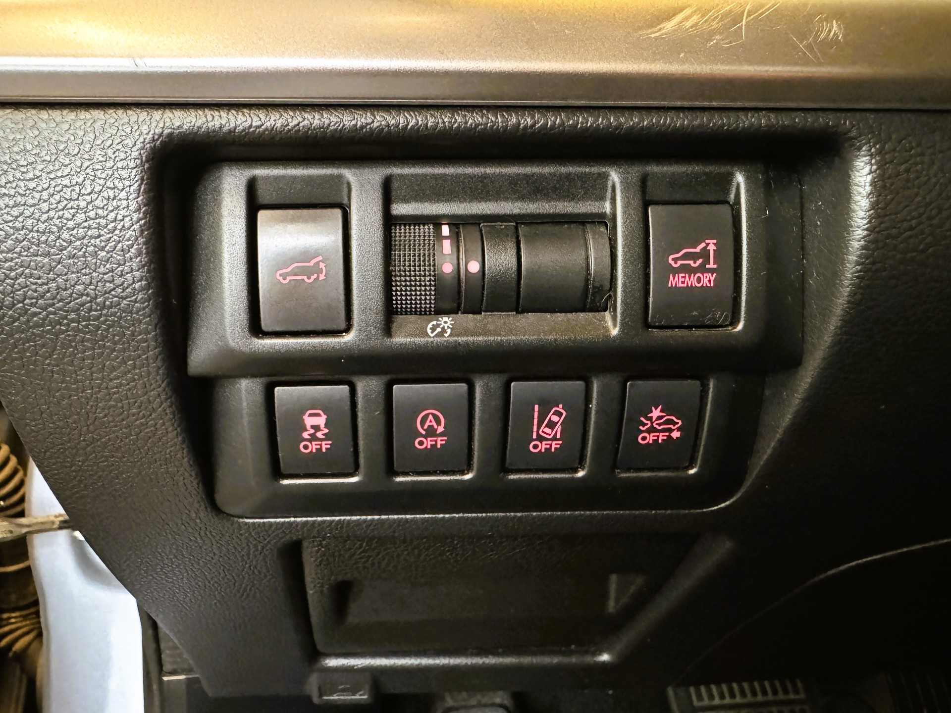 SUBARU Outback 2.5i Luxury AWD Lineartronic-image-11