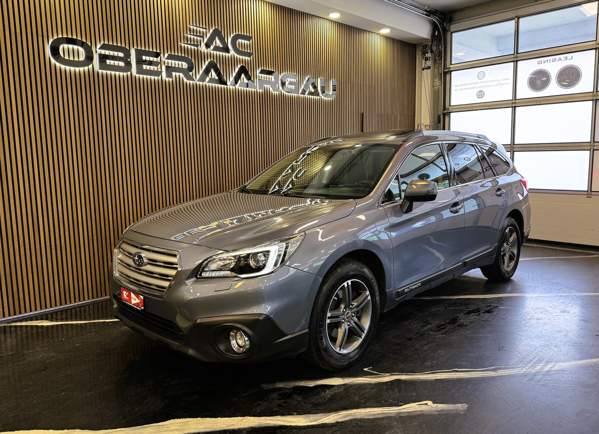SUBARU Outback 2.5i Luxury AWD Lineartronic-image-0