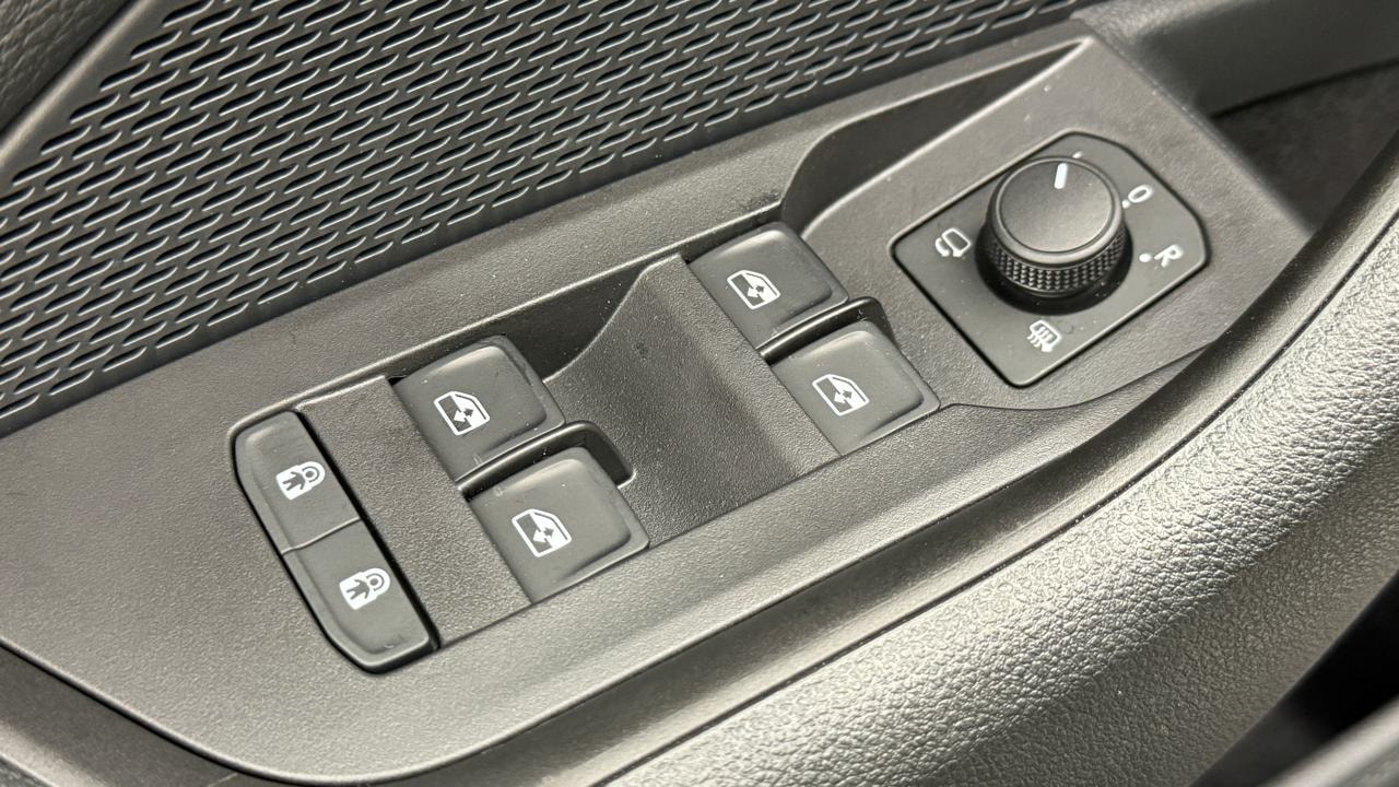 SKODA Octavia Combi 2.0 TSI DSG RS-image-8