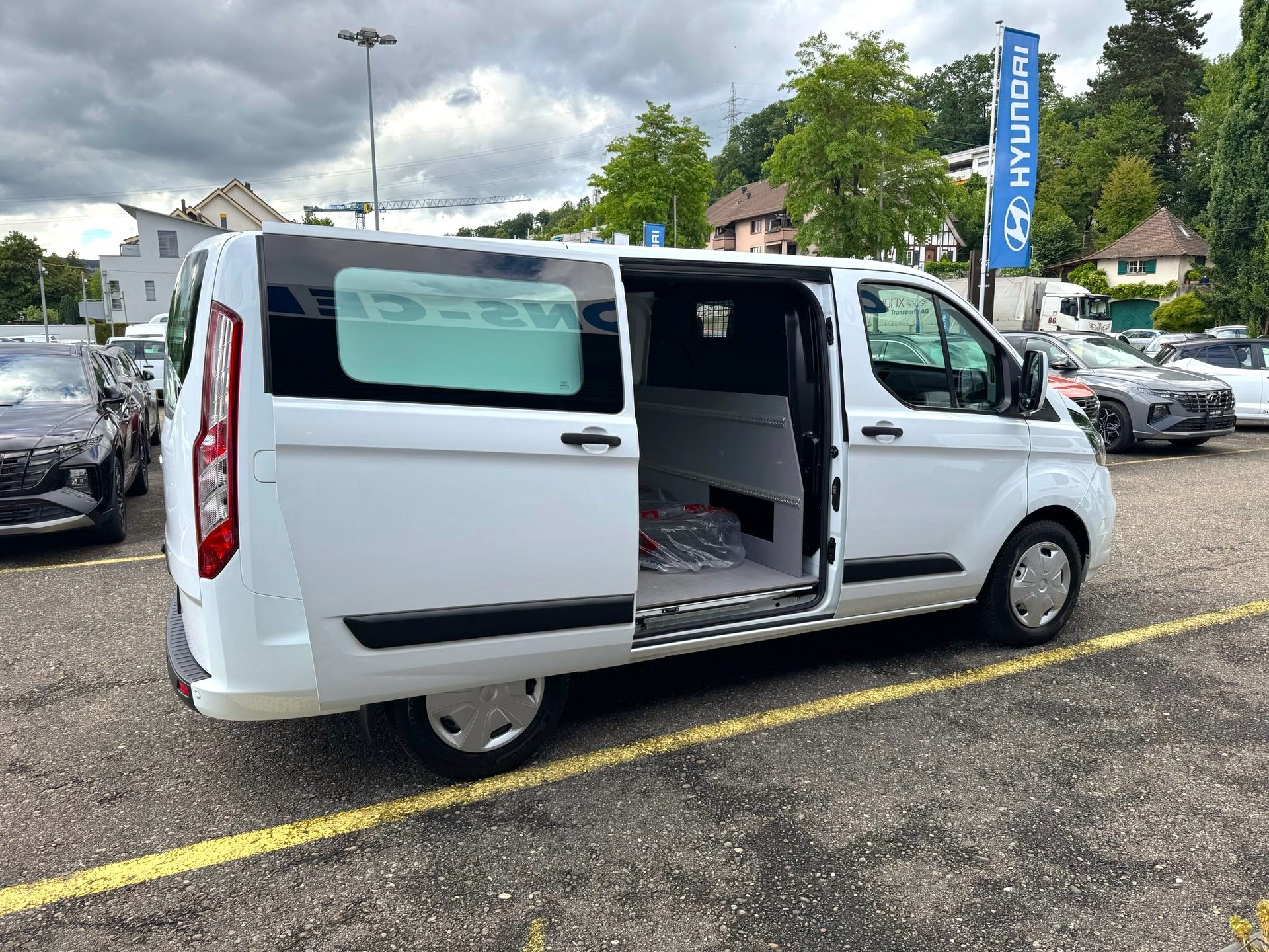 FORD Transit Custom Van 320 L1H1 Trend-image-6